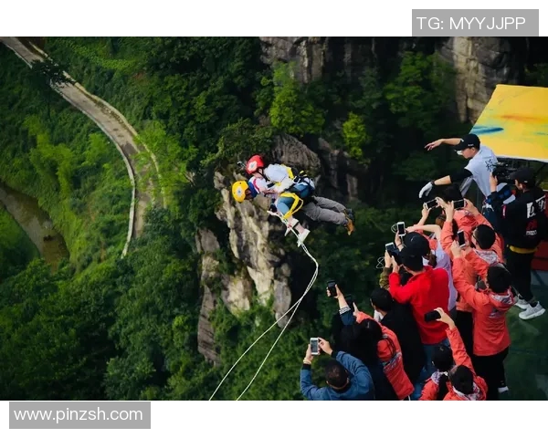 重庆极限运动队勇闯马拉松大满贯的奋斗与荣耀之路